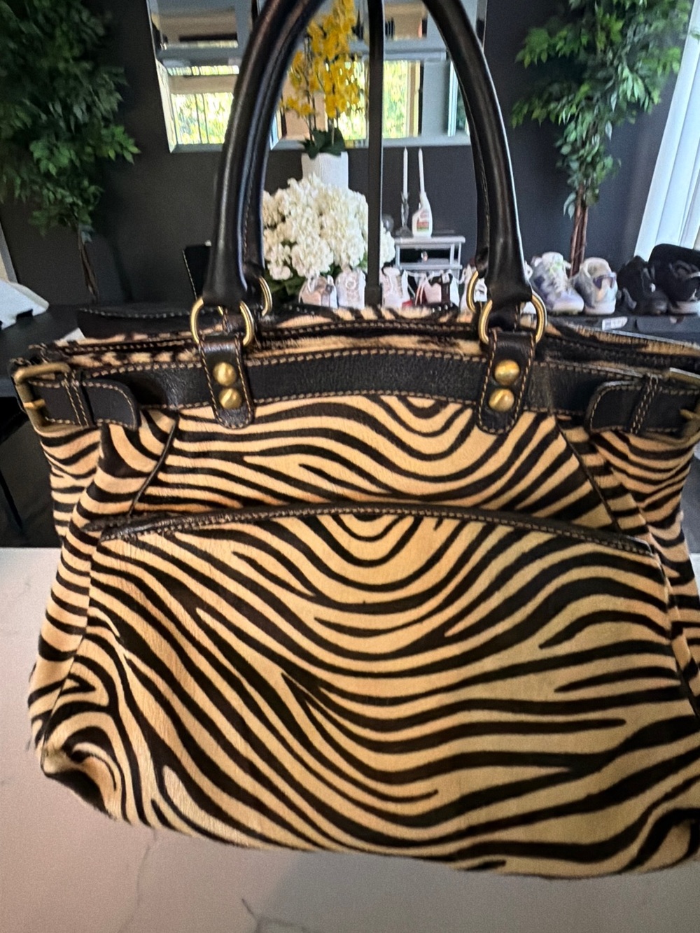 Vera Pelle ItalianZebra Print Tote Bag with Black Trim - Stylish Women’s Handbag